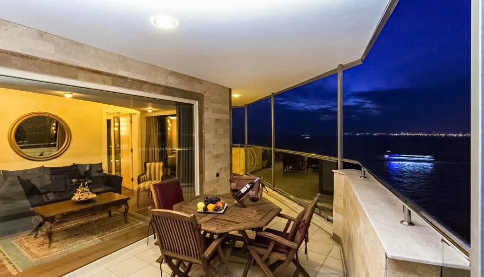 هتل ازمیر پالاس